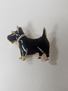 Black Dog Enamel Brooch with Gold Trim and Rhinestone Collar